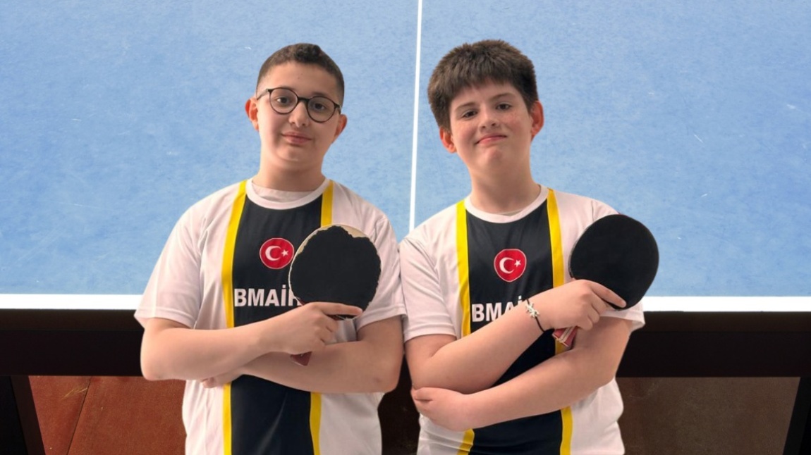 Okul Sporları - Masa Tenisi'nde İlçe 1.si Olan Öğrencilerimiz